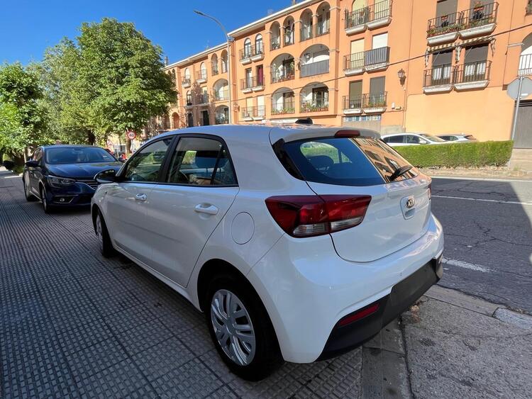Kia Rio  foto 6